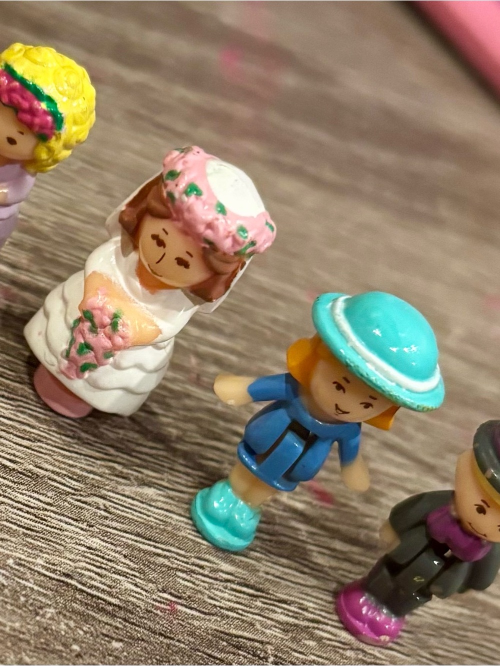 Vintage 1993 Polly Pocket Light-up Wedding Chapel by Blue Bird Toys Inc - Picture 7 of 7